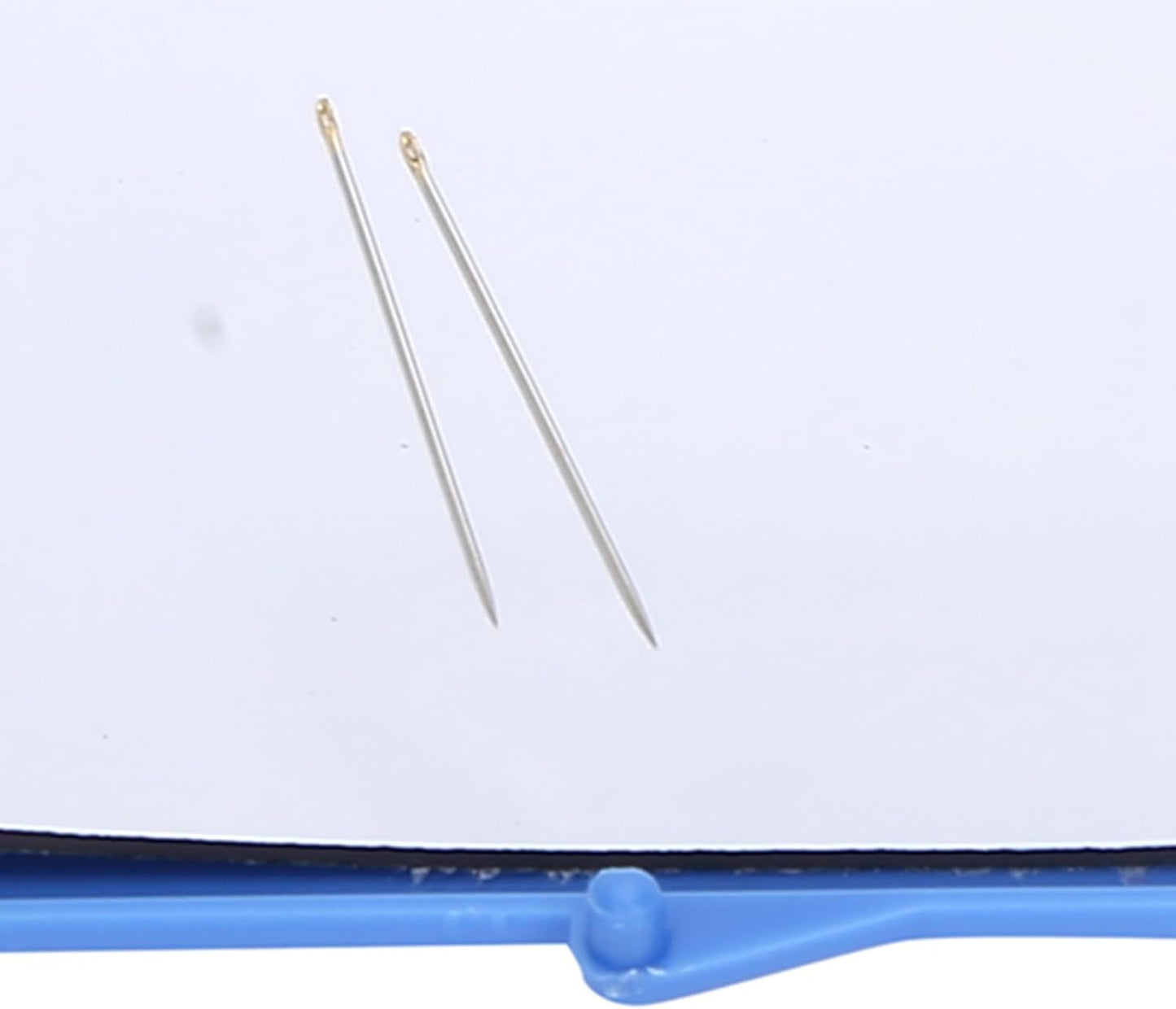 Kodrily 2Pcs Magnetic Needle Case Set, Magnetic Needle Holder with 4 Pins, 2.8x3 in Sewing Needle Case, Sewing Needle Holder, Needle Organizer for Cross Stitch Sewing Knitting