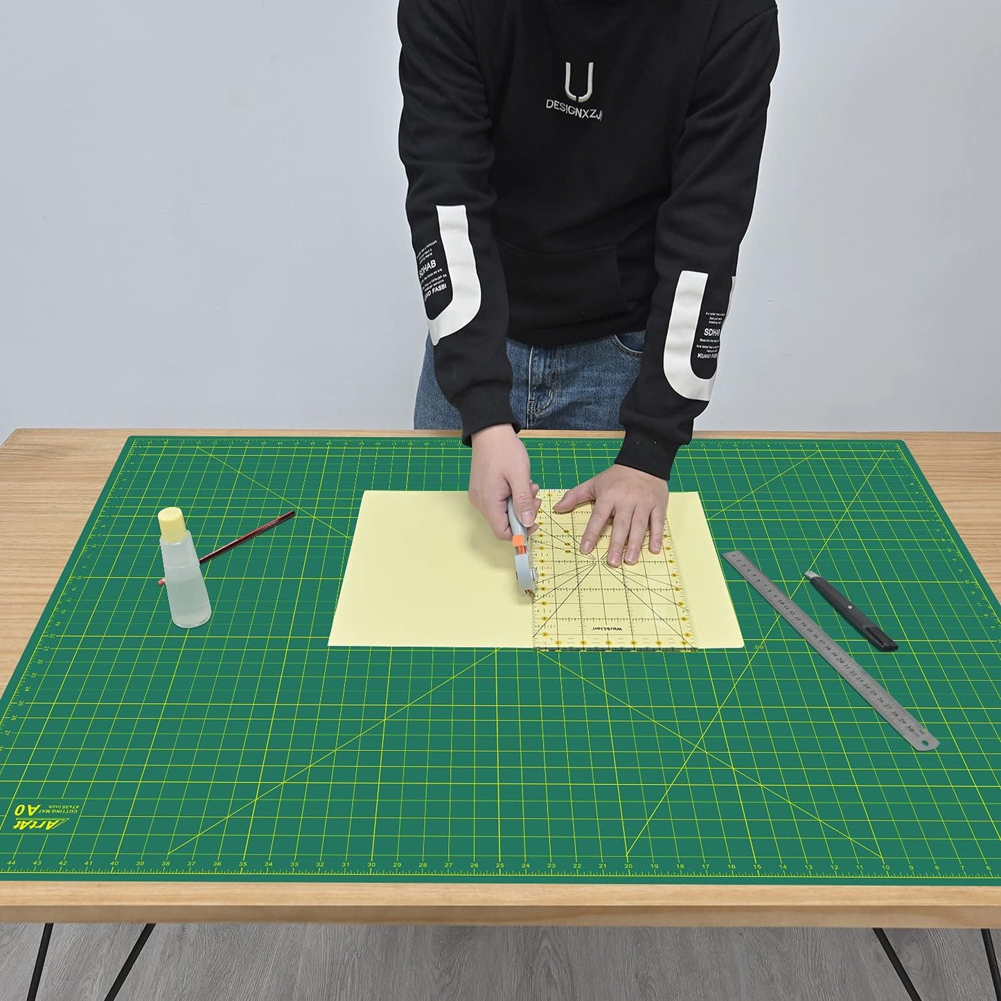 ArtAt Self Healing Cutting Mat: 48″x 36″ Green Double Sided PVC Non-Slip 5 Layers Craft Mat for Maximum Healing - Great for Sewing & Quilting & Scrapbooking and Craft & Art Projects…