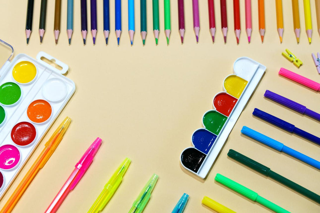 ✏️ Markers & Pens: Essential Tools for Creativity and Productivity
