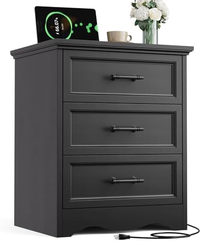 YANSNWO Black Nightstand with Charging Station, 19.7" 3-Drawer End Table by YANSNWO