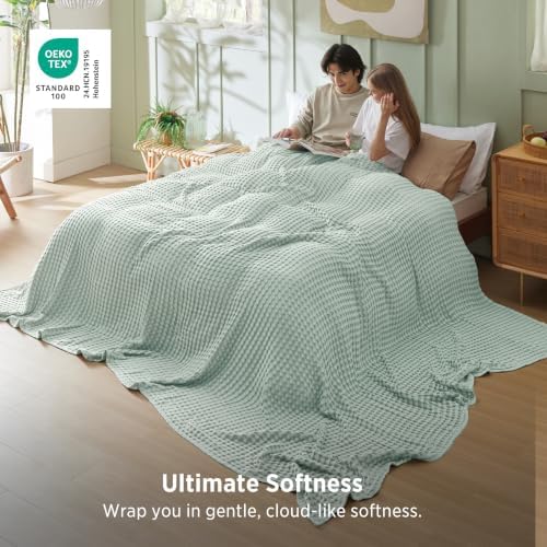 Bedsure Cooling Waffle Blanket for Hot Sleepers, Mint Green, Oversized King - Image 4