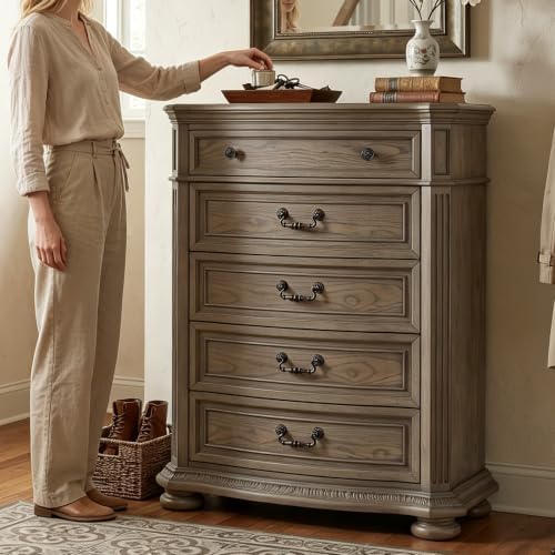 Signature Design by Ashley Ardenfield Traditional 5-Drawer Chest - Image 2