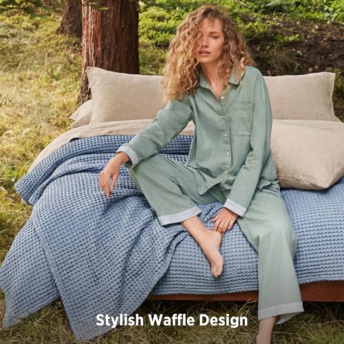 Bedsure Cooling Waffle Blanket for Hot Sleeper, Dusty Blue, King 104" X 90" - Image 5