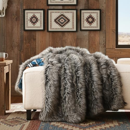 Luxury Plush Faux Fur Throw Blanket - Image 2