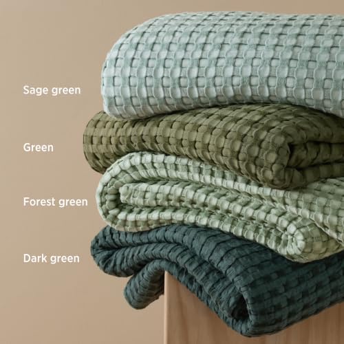 Bedsure Cooling Waffle Blanket for Hot Sleepers, Dark Green - Image 7