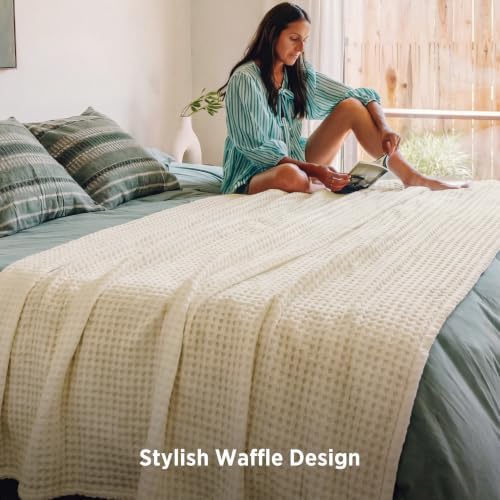 Bedsure Cooling Waffle Blanket for Hot Sleepers - Image 5