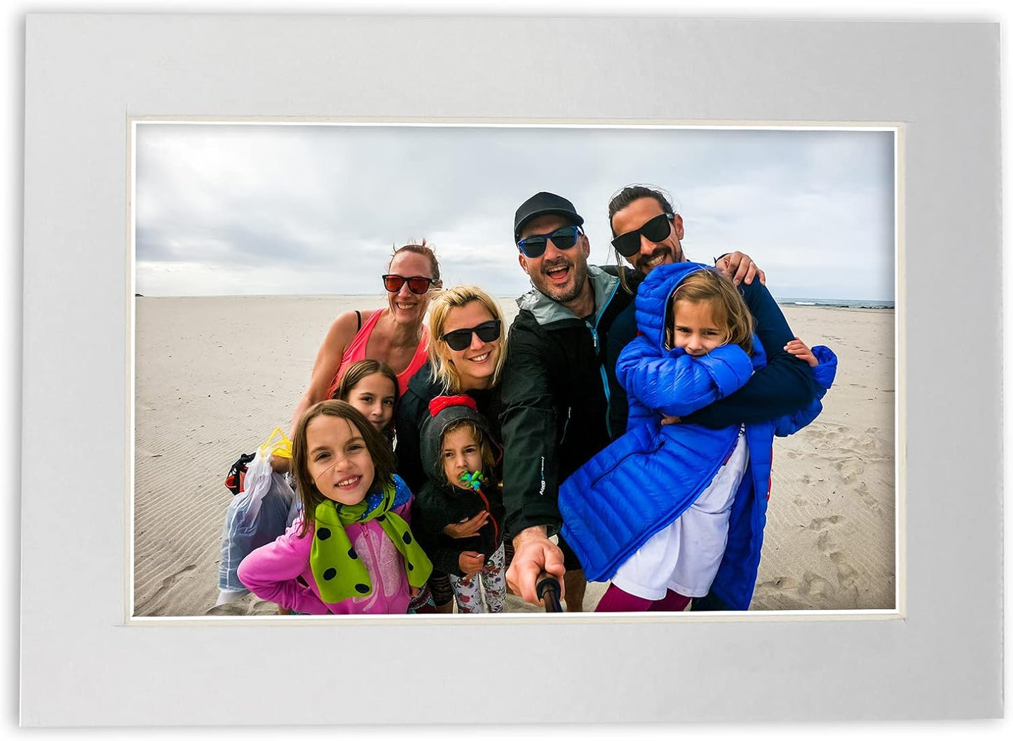 Pack of 25 Acid Free 8x10 Mats Bevel Cut for 5x8 Photos - Metallic Silver Precut Matboards With Backing Boards and Clear Photo Mat Bags For Pictures, Photos, Framing - 4-ply Thickness