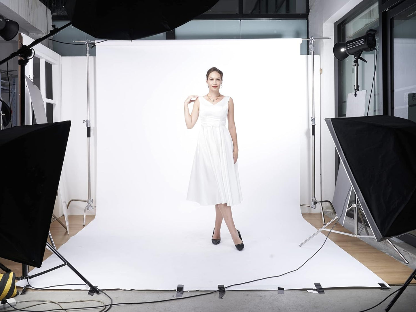 Seamless Photography Background Paper Roll, White Photo Paper Backdrop for Photography, Video and Streaming (107''x36' Artic White)