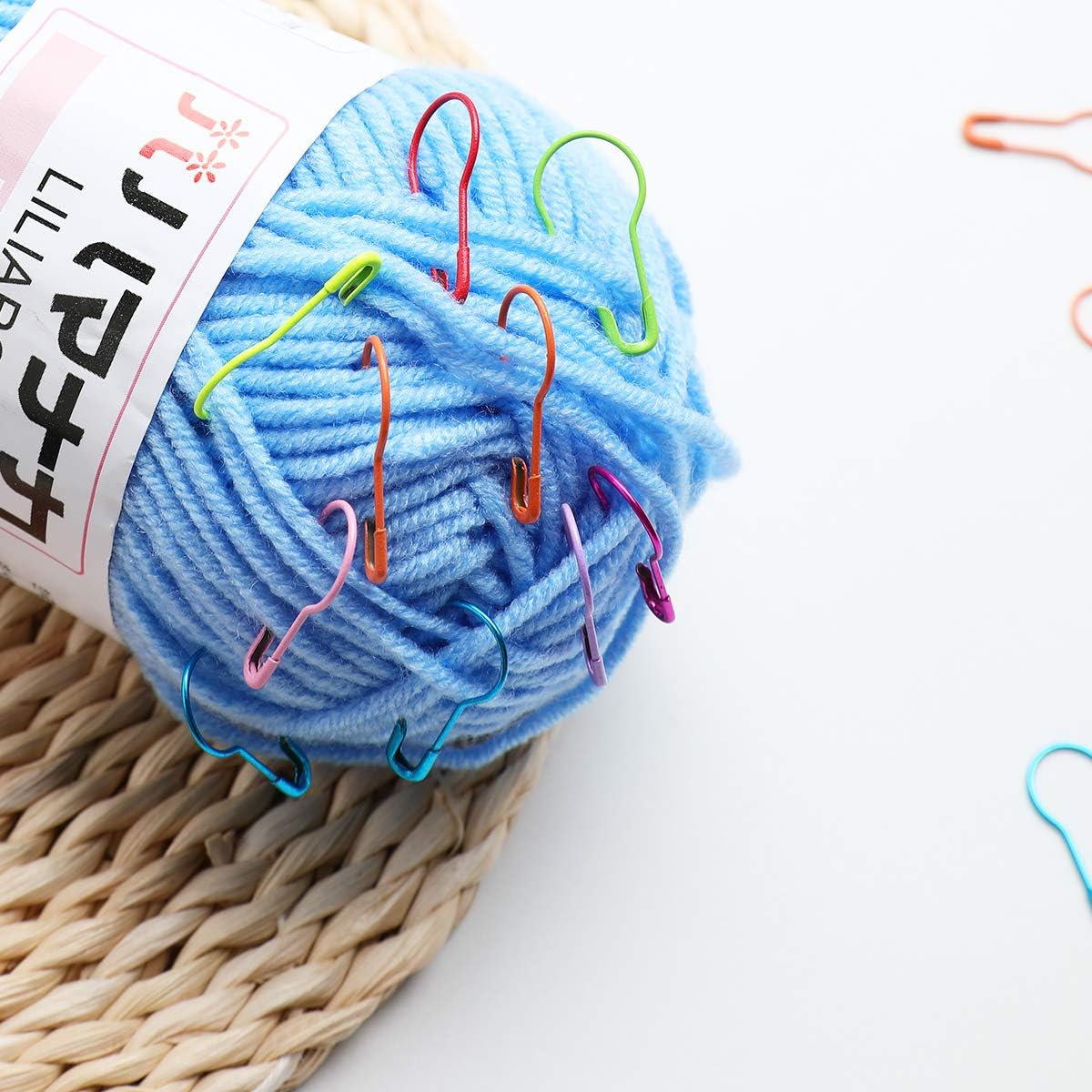 Colorful Metal Knitting Pins Stitch Markers Pear Shape Safety Pins for Sewing Clothing DIY Craft Making with Storage Box Knitting Counter Crochet Needle Clip Ring(8 colors-320pcs)