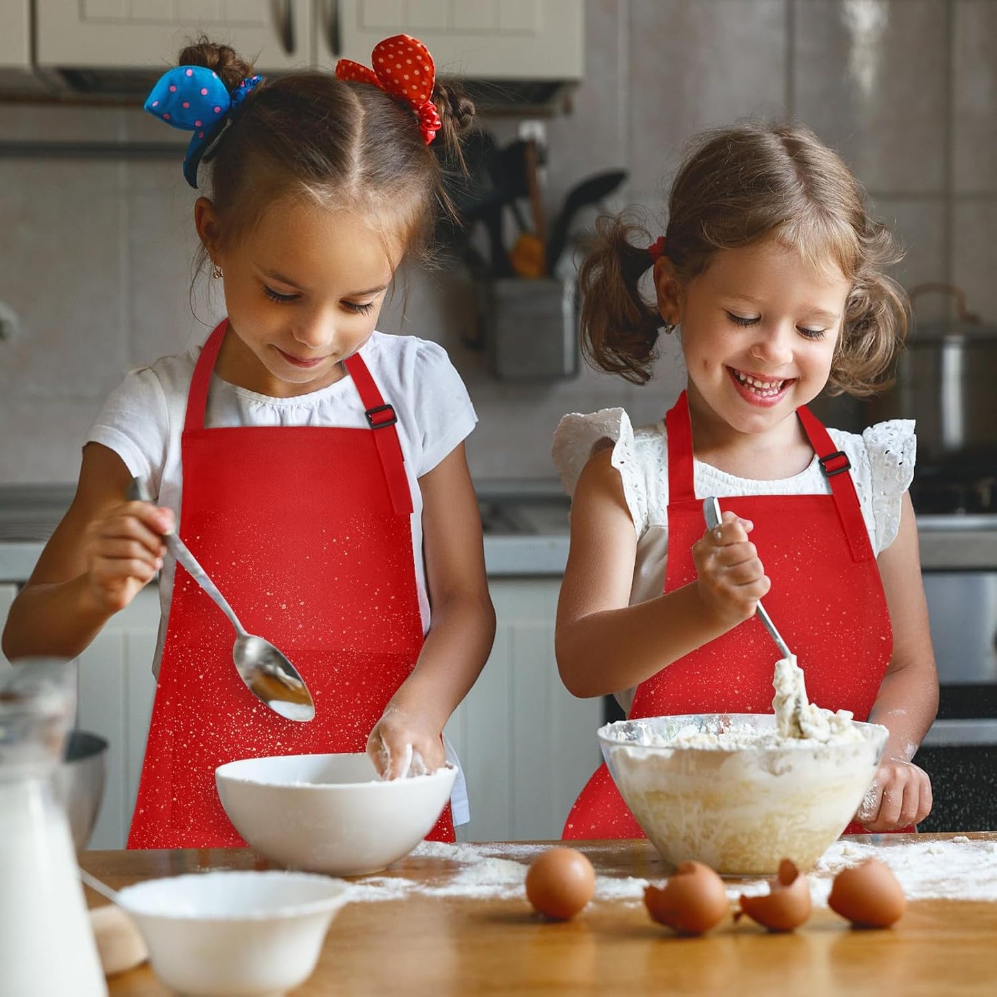 PLULON 4 Pcs Aprons for Kids Adjustable Kids Red Apron Bulk with Pocket Painting Aprons For Boys Girls Painting Cooking Baking (Red)