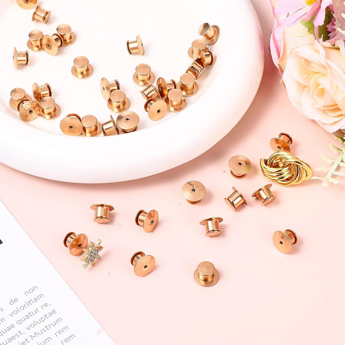 40 Pieces Locking Pin Back Golden Locking Pin Keepers Metal Pins Backs Lockings Metal Keepers Clasp Needle Back Lock Flat Badge Fastener Enamel Lapel Pins Lock and DIY Crafts Without Needle