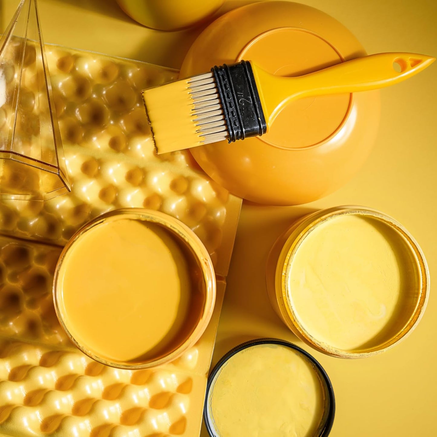 Dixie Belle Paint Company Chalk Finish Furniture Paint - Colonel Mustard (16oz) - Matte Retro Yellow Chic Chalk Mineral DIY Furniture Paint