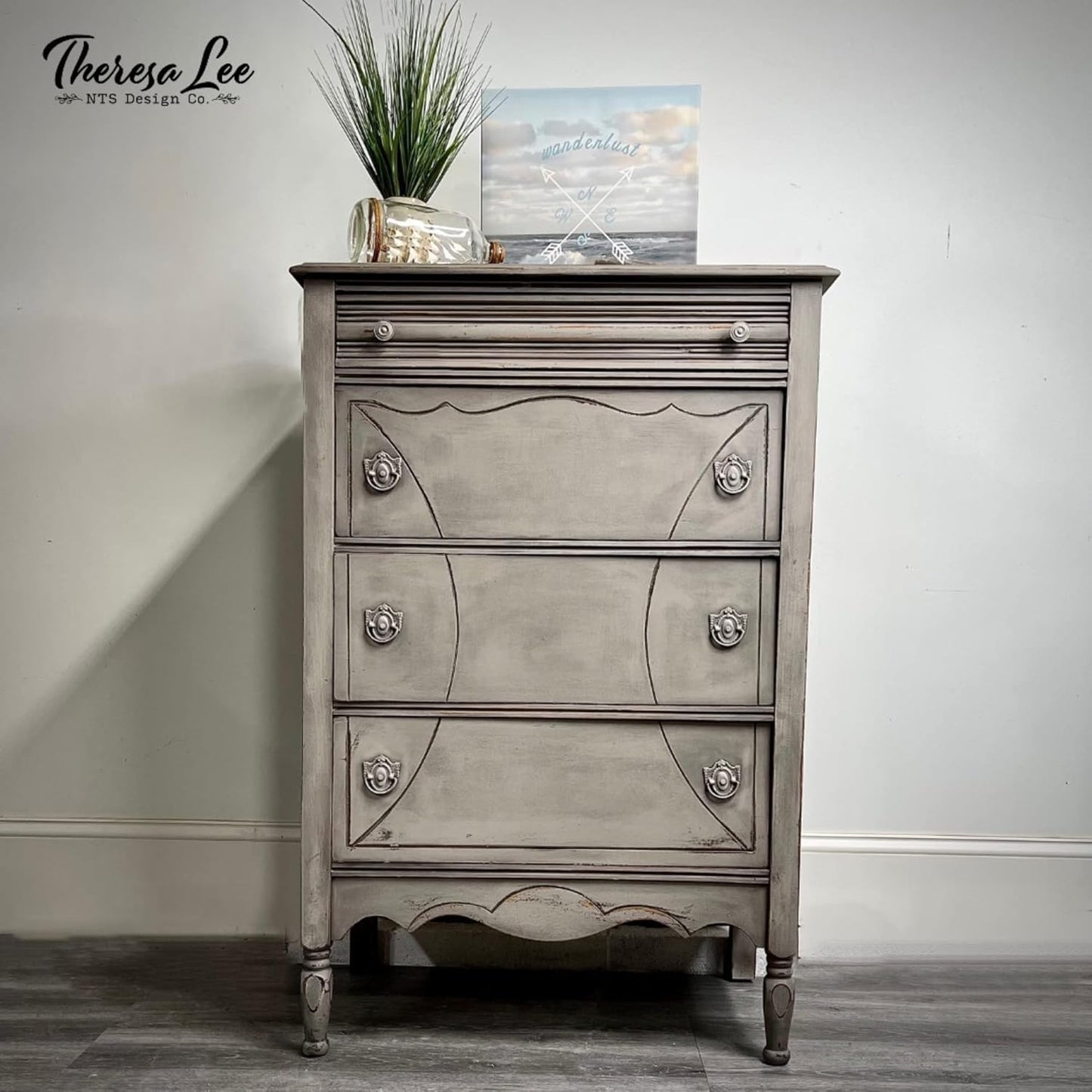 Dixie Belle Paint Company Chalk Finish Furniture Paint - French Linen (8oz) - Matte Light Taupe Chic Chalk Mineral DIY Furniture Paint