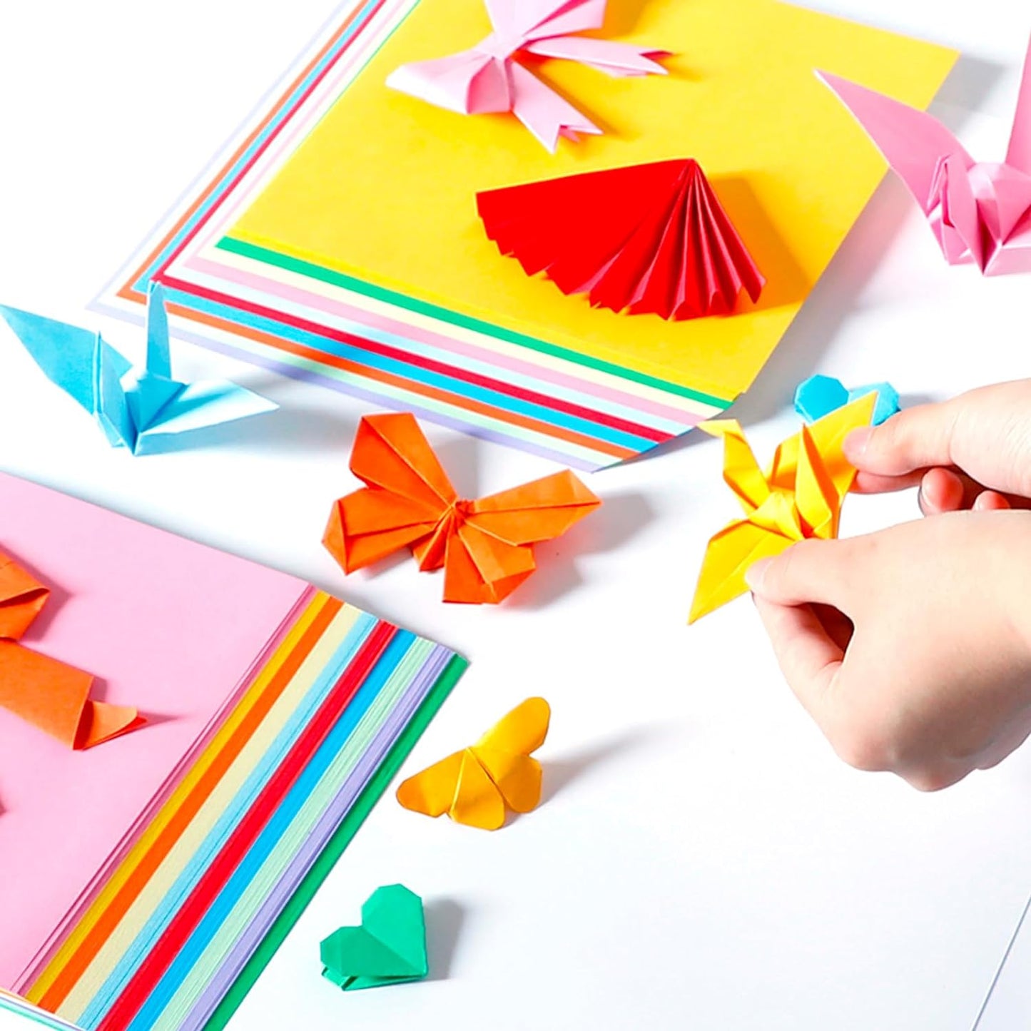 200 Sheets Origami Paper, 20 Colors Origami Craft Kit 6x6, Double Sided Color Origami Papers with 100pcs self-Adhesive Wiggle Eyes, Origami Paper for Kids Arts Crafts