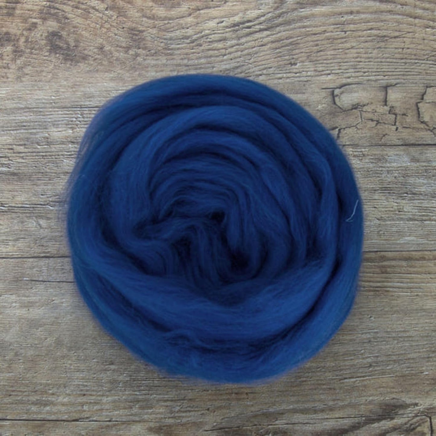 Revolution Fibers Merino Wool Combed Top | 1 lb Premium Wool Roving | 22 Micron, Best Merino Wool for Spinning, Tapestry, Needle Felting, Big Yarn Roving and Wall Hangings (Denim Blue)