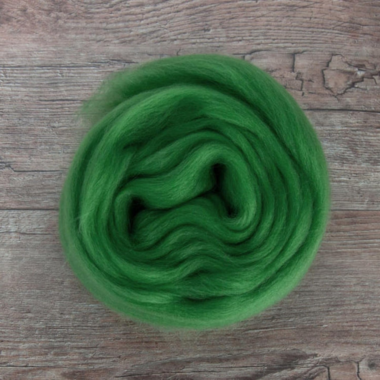 Revolution Fibers Dyed Corriedale Wool | 8 Ounces of Premium Combed Wool Top | 26 Micron, 100% Pure Corriedale Wool Roving, Ethically Sourced (Grass Green)