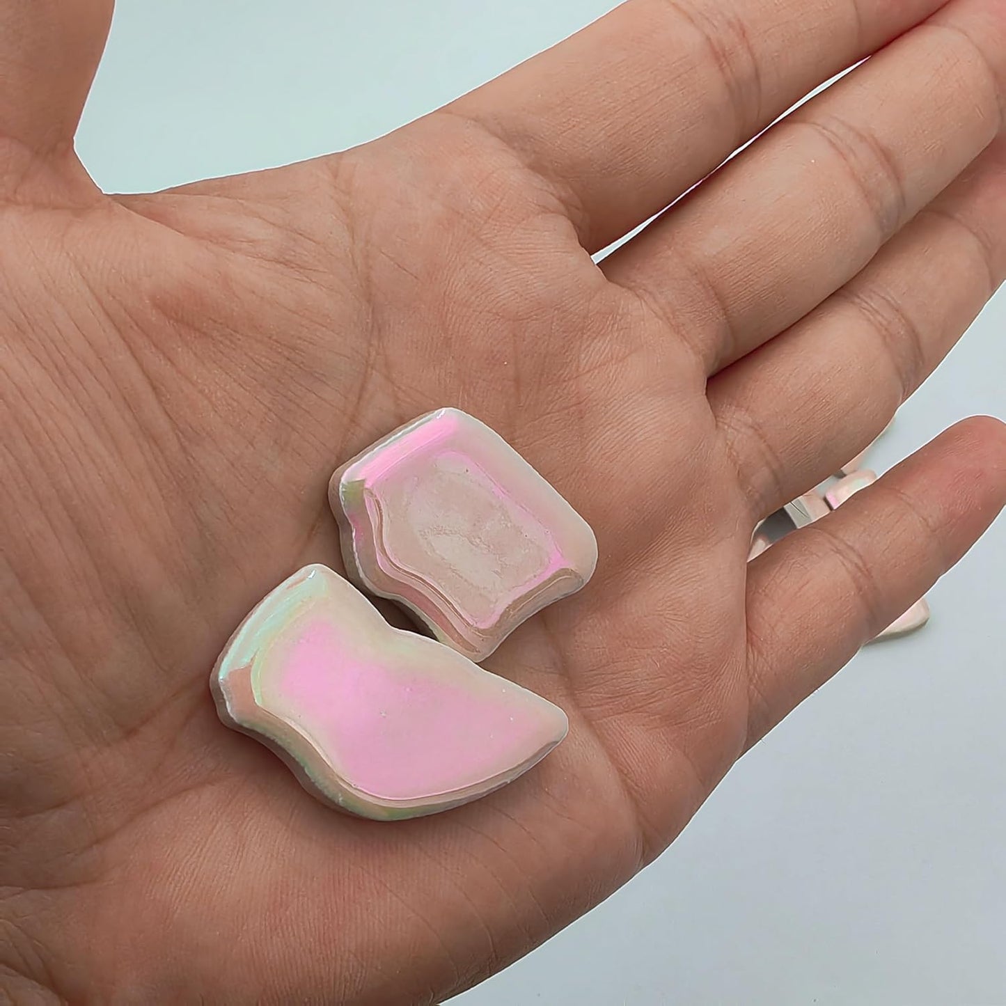 0.78"-1.57" Irregular Ceramics Mosaic Tiles,1.1LB Mosaic Pieces Stones for Home Decoration DIY Craft Plates Flowerpots Vases Cups Mosaic Making Supplies (Iridescent Pink)