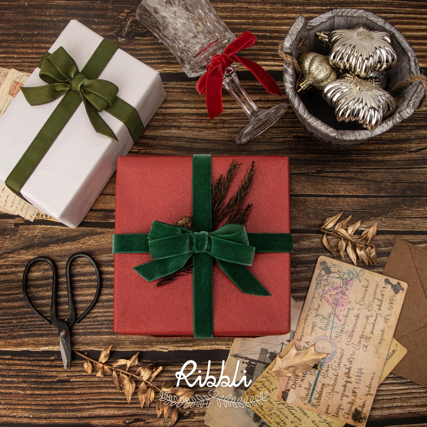 Ribbli Polyester Forest Green Velvet Ribbon,3/8 Inches,10-Yard Spool,Use for Choker,Gift Wrapping,Floral Bouquets, Boutonnieres
