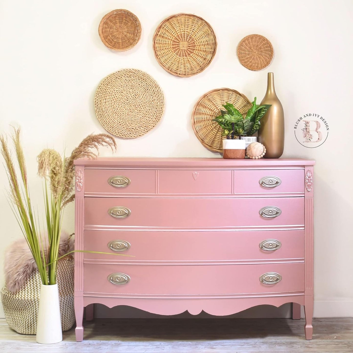 Dixie Belle Paint Company Chalk Finish Furniture Paint - Pink Champagne (32oz) - Matte Pale Pink Chic Chalk Mineral DIY Furniture Paint