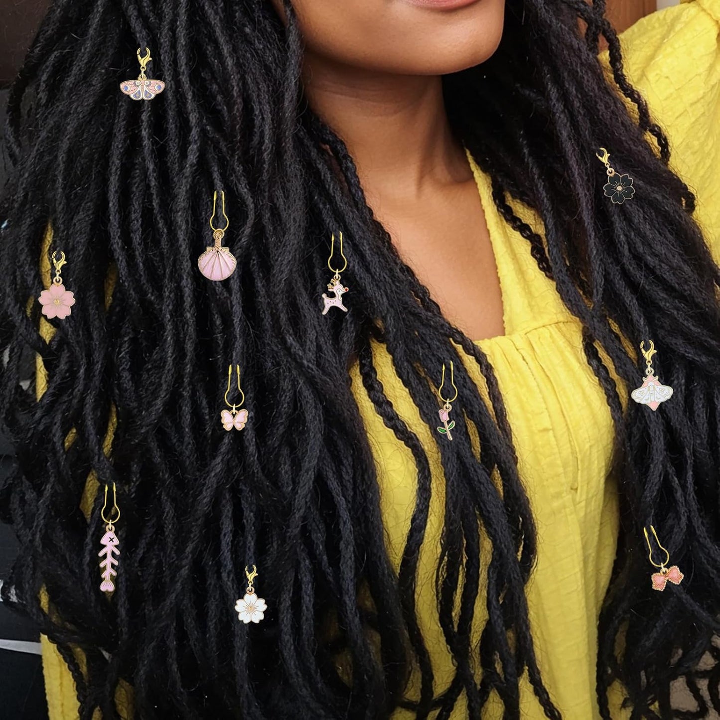 BEEFLYING 20Pcs Cute Mixed Pink Stitch Markers, Alloy Enamel Knitting Stitch Marker Charms Pendants for Sewing Crocheting and Knitting