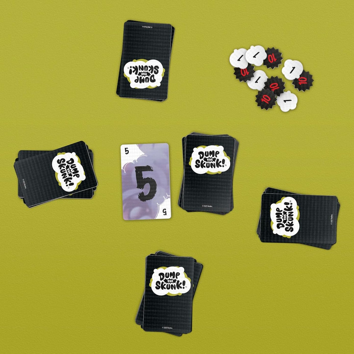 Dump The Skunk! Game | Family Card Game by Reiner Knizia | Ages 7 and Up | 2-6 Players | 20 Mins. | Easy to Learn Games for Kids, Teens, and Adults
