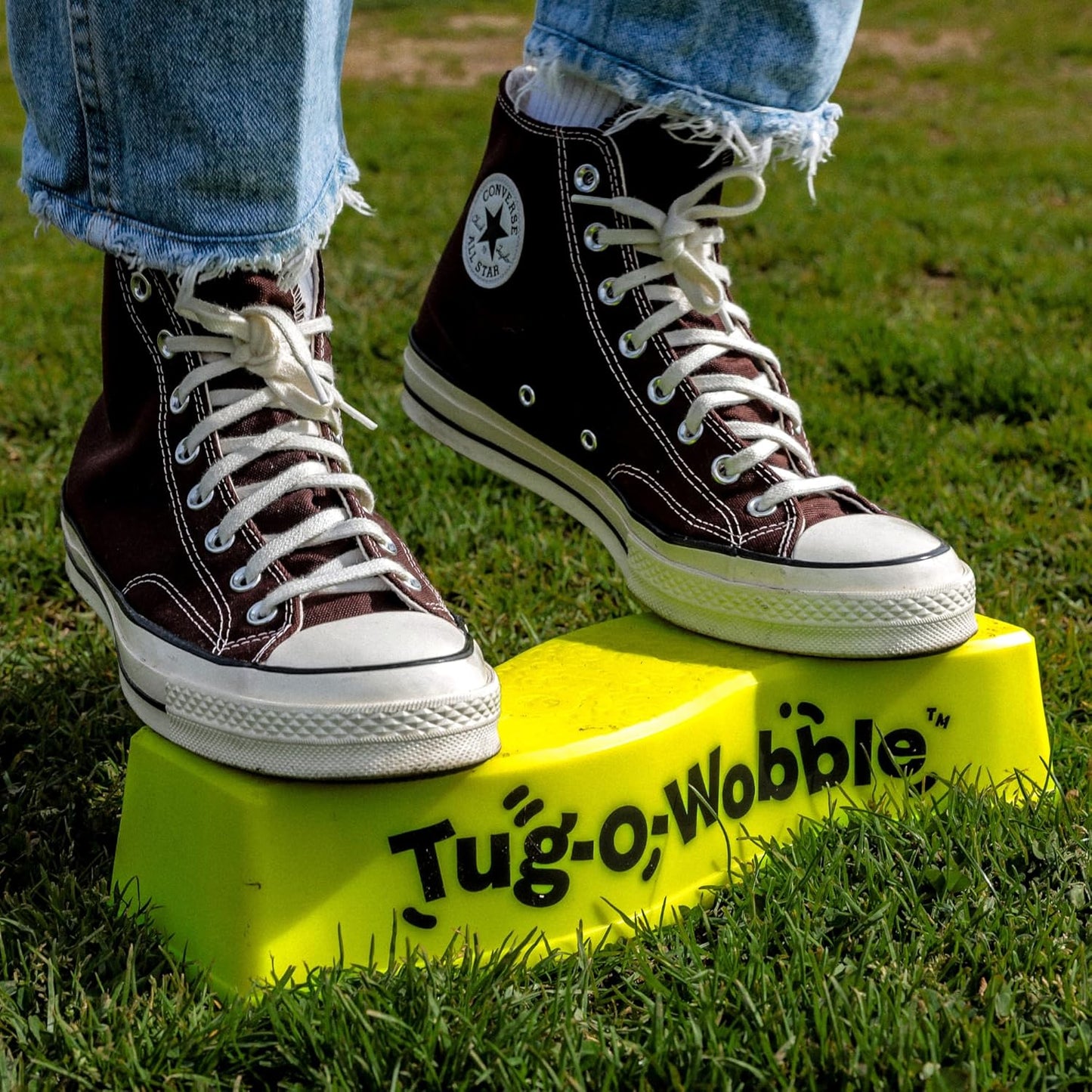 TUG O' WOBBLE: The Ultimate Balancing Outdoor and Indoor Game, Fun for Everyone, Lawn Game for The Backyard, Park, or Yard with Carrying Bag, Family Friendly Gift